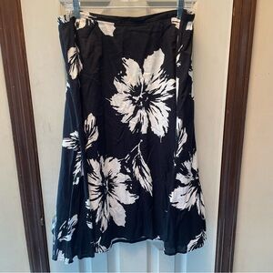Liz Claiborne Black and White Midi A-Line Skirt
